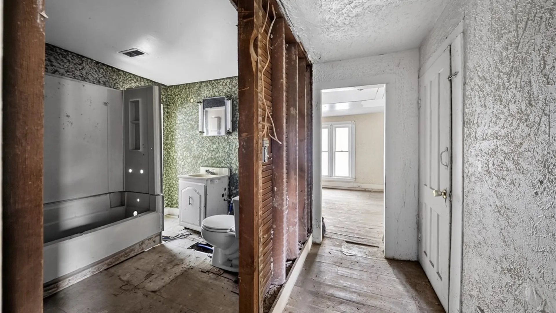 Property at 31 Derby Avenue, Auburn, NY 13021 8