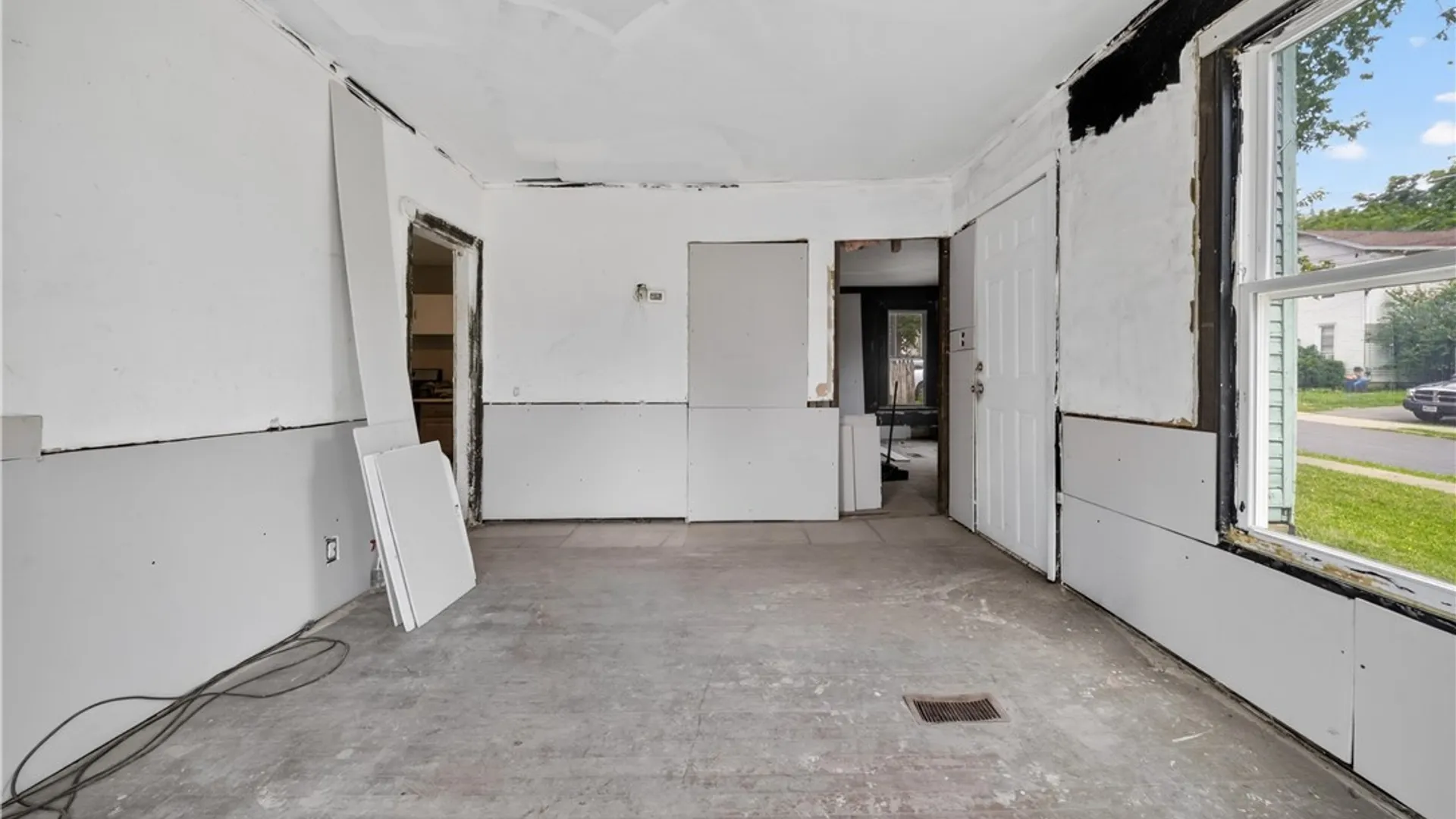 Property at 31 Derby Avenue, Auburn, NY 13021 20
