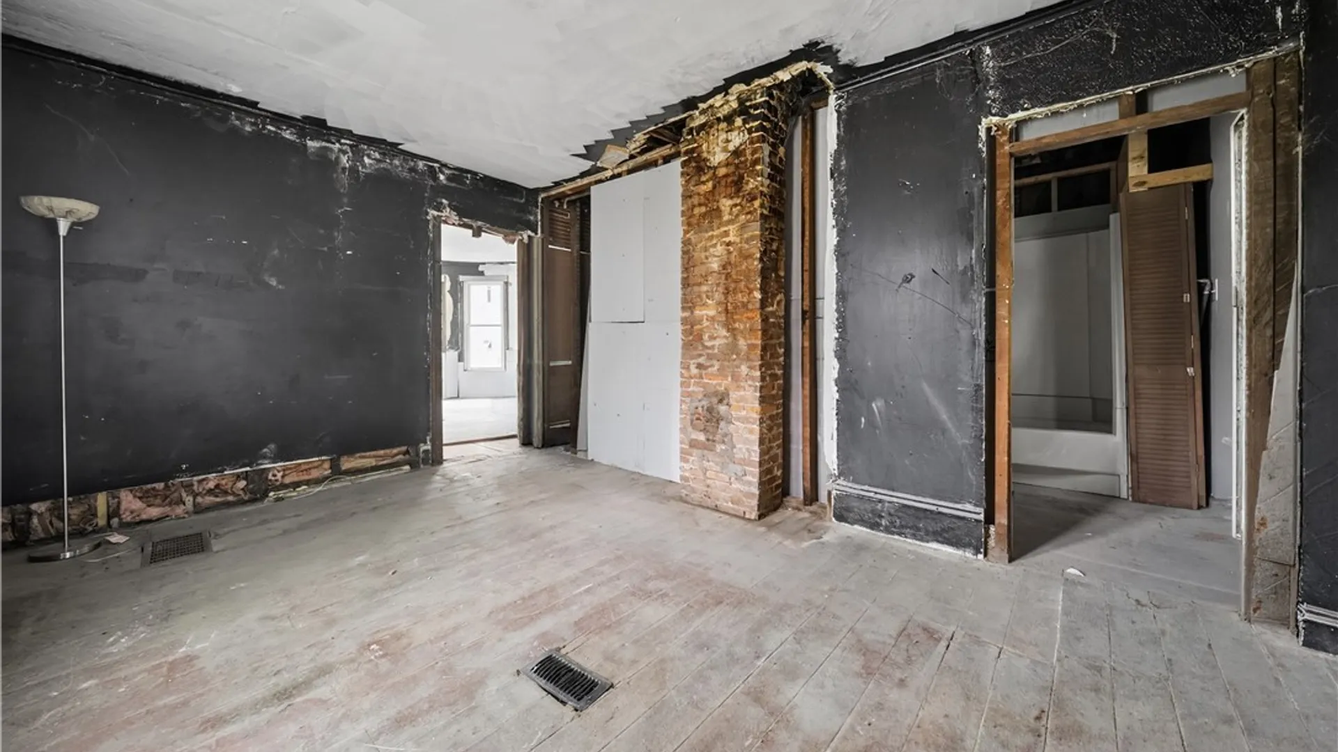 Property at 31 Derby Avenue, Auburn, NY 13021 22