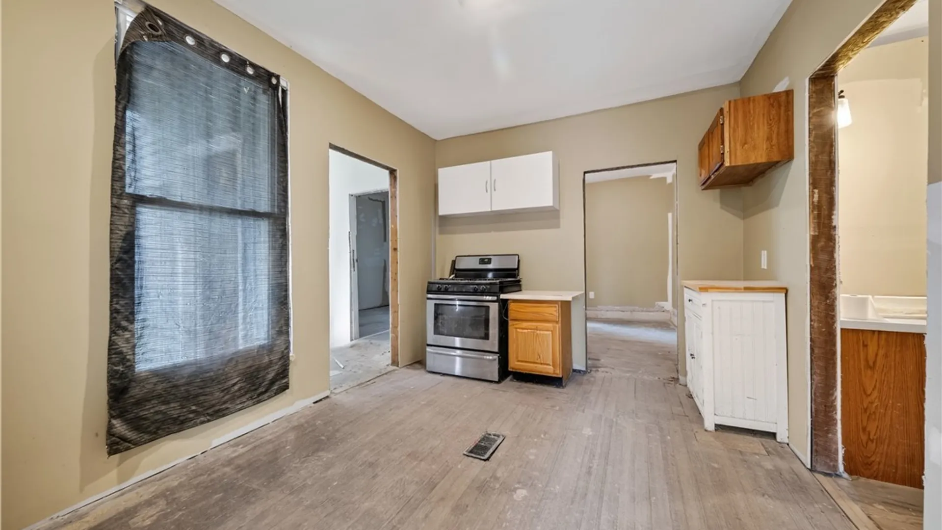 Property at 31 Derby Avenue, Auburn, NY 13021 28