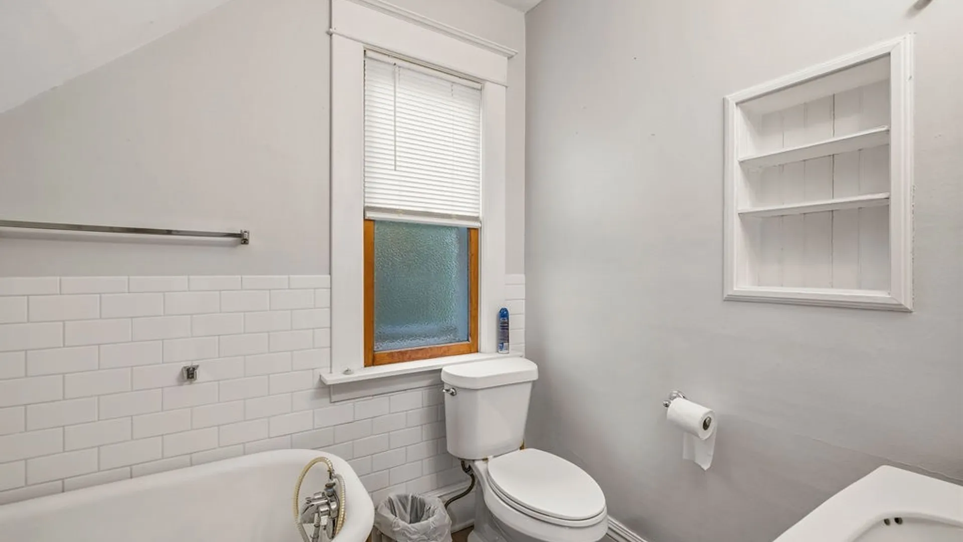 Property at 86 High Street, Evans, NY 14006 24