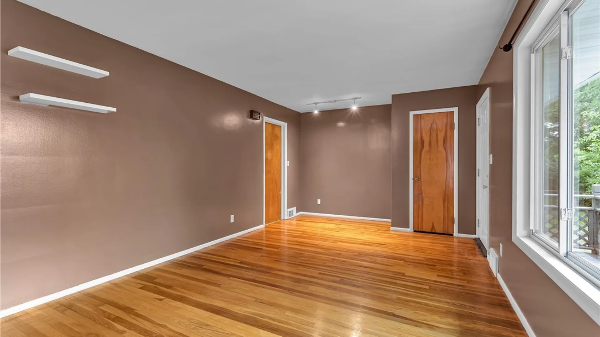 Property at 265 N 5th Street, Lewiston, NY 14092 4