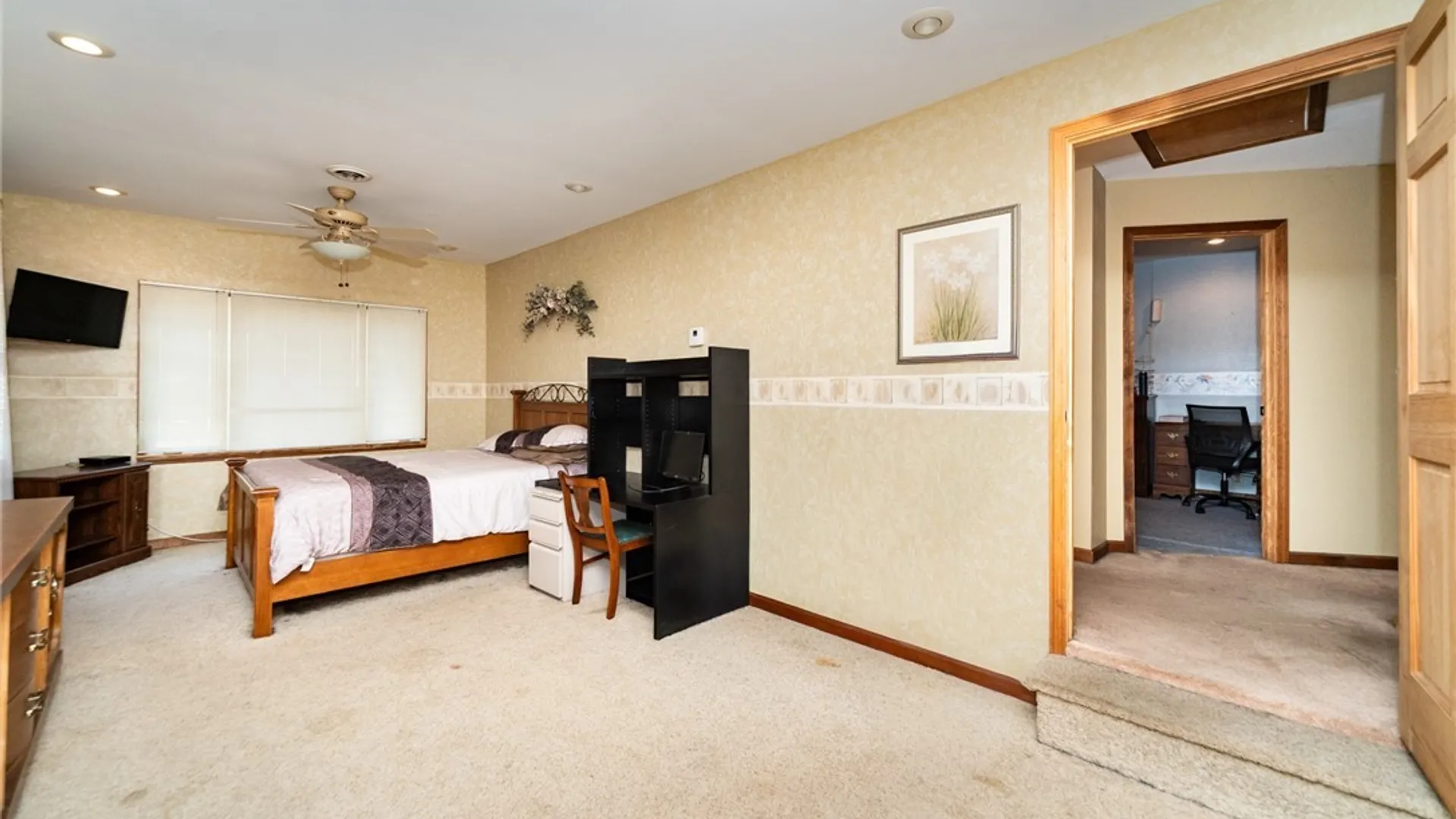 Property at 7 Division Street, Lancaster, NY 14026 21