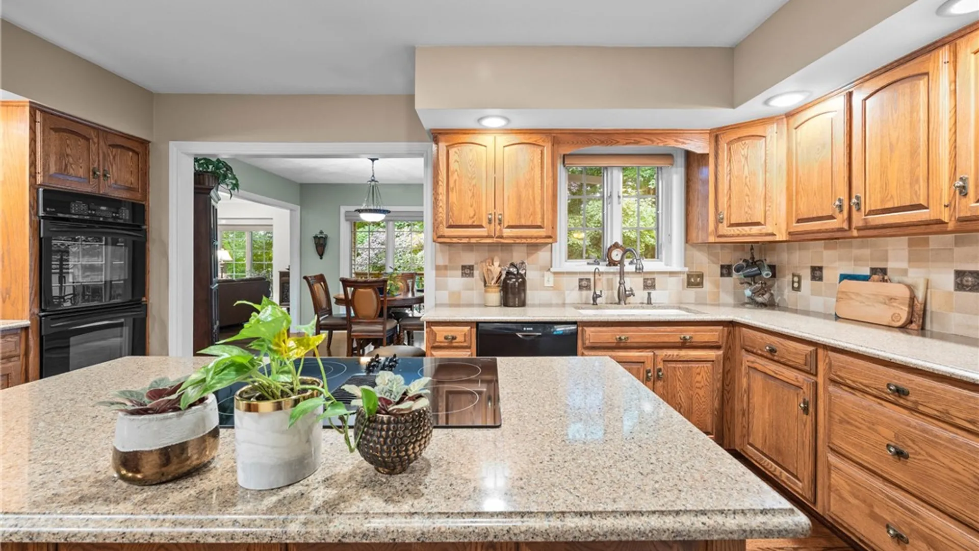 Property at 14 Barrington Hills, Pittsford, NY 14534 15