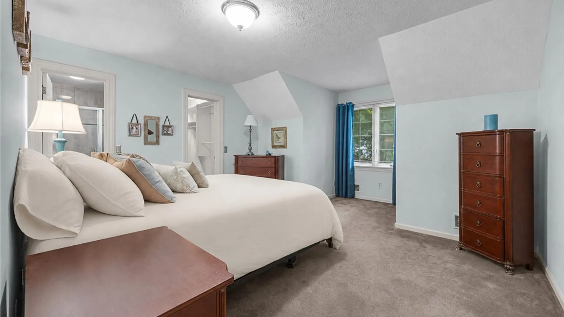 Property at 14 Barrington Hills, Pittsford, NY 14534 29