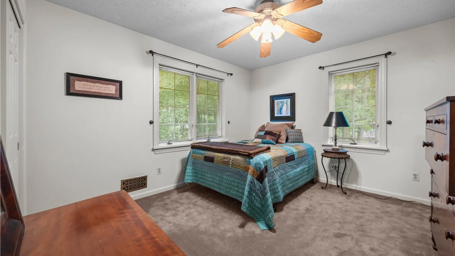 Property at 14 Barrington Hills, Pittsford, NY 14534 31