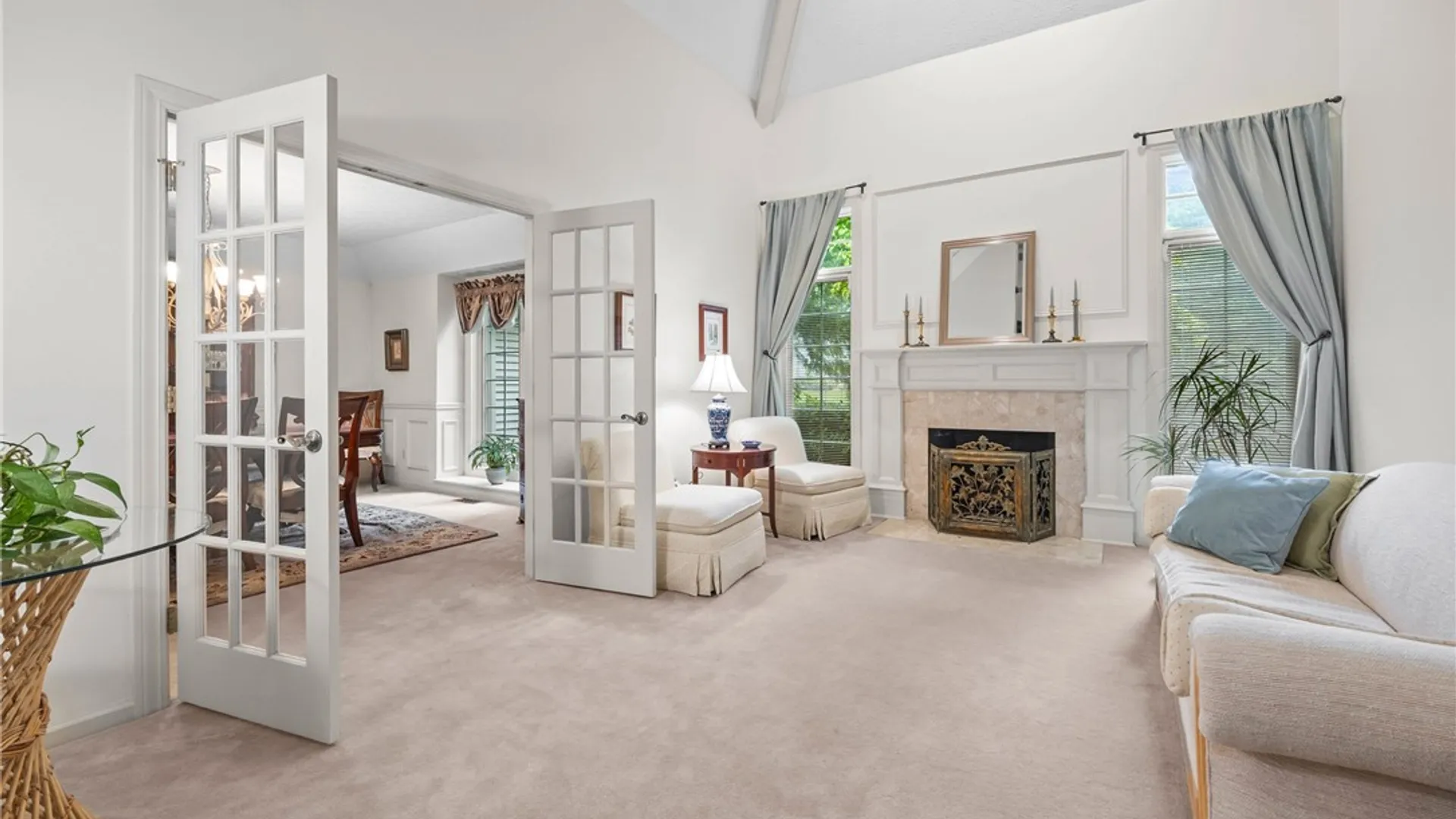 Property at 14 Barrington Hills, Pittsford, NY 14534 6