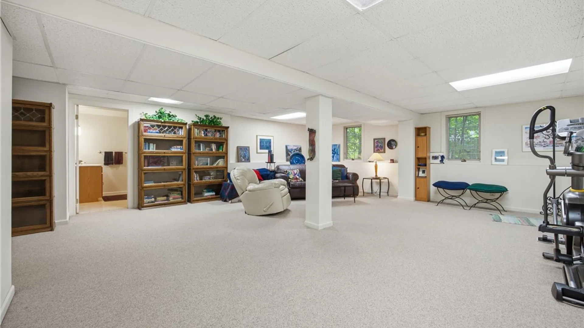 Property at 14 Barrington Hills, Pittsford, NY 14534 40