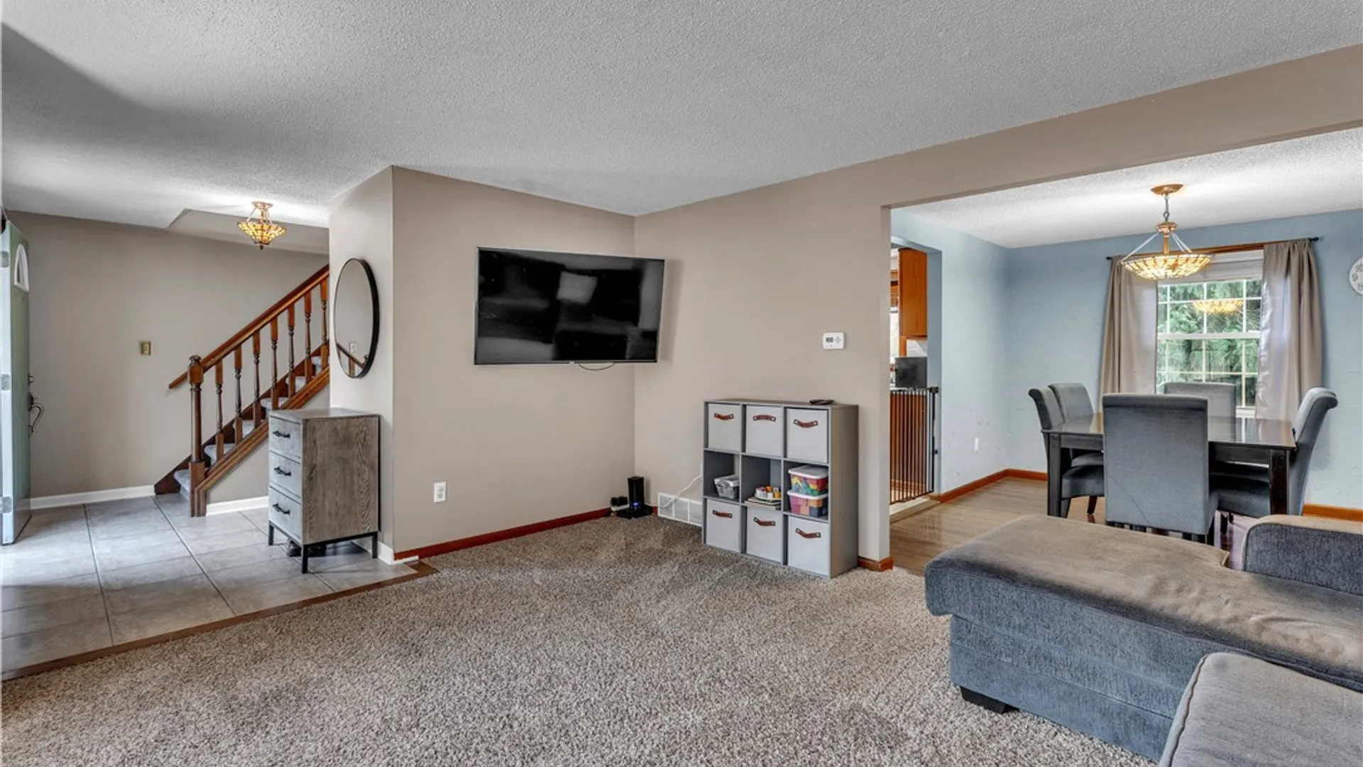 Property at 81 Jessica Lane, Cheektowaga, NY 14043 13