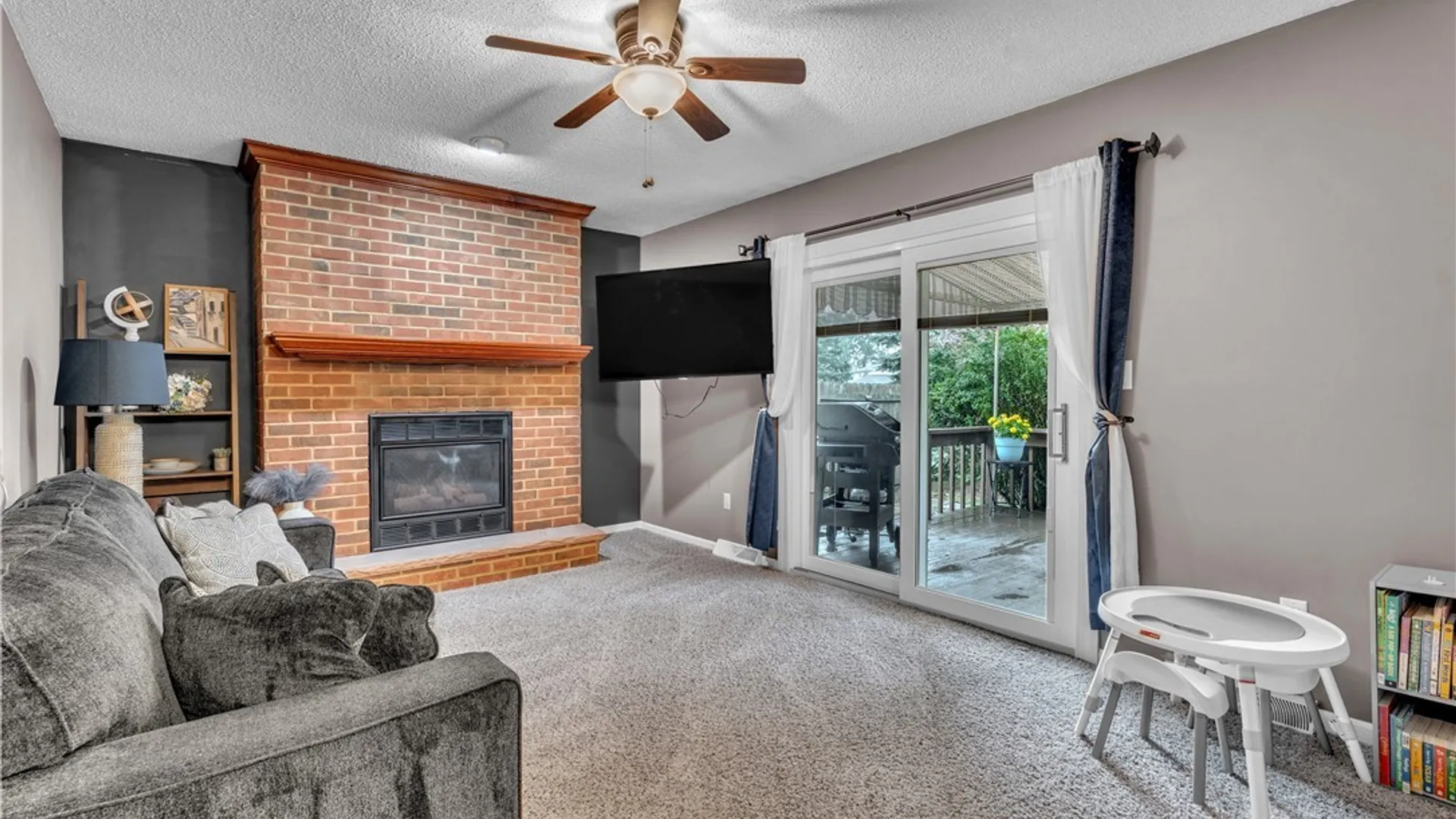 Property at 81 Jessica Lane, Cheektowaga, NY 14043 21