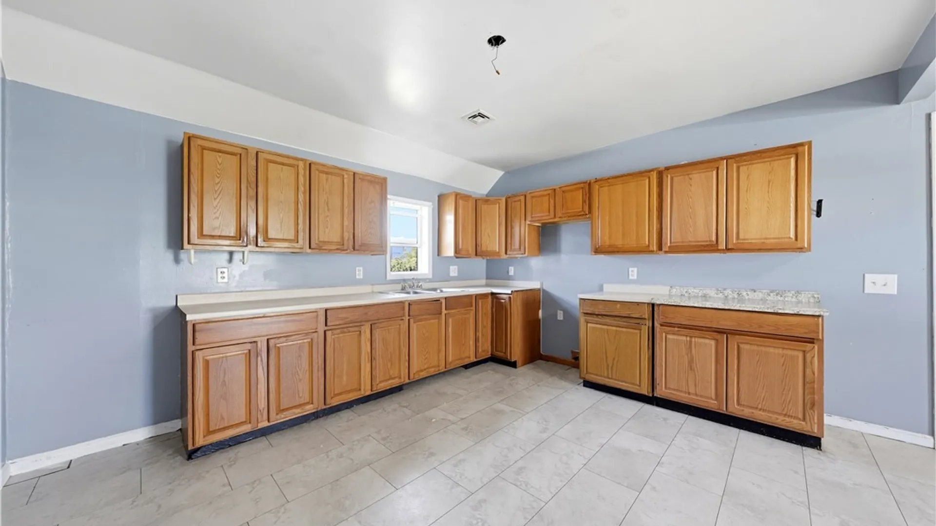 Property at 26 Caldwell Place, Lackawanna, NY 14218 32