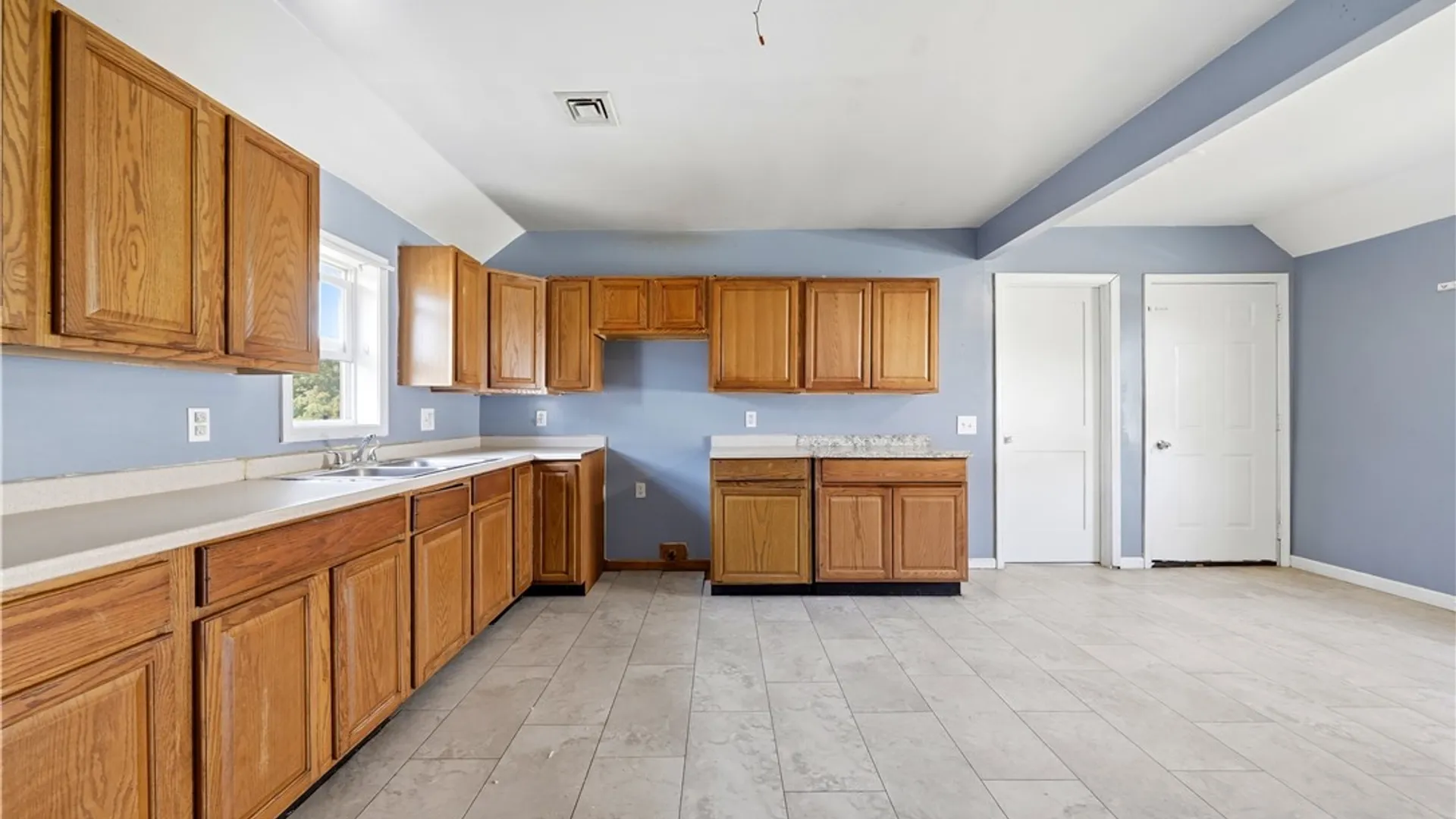 Property at 26 Caldwell Place, Lackawanna, NY 14218 33