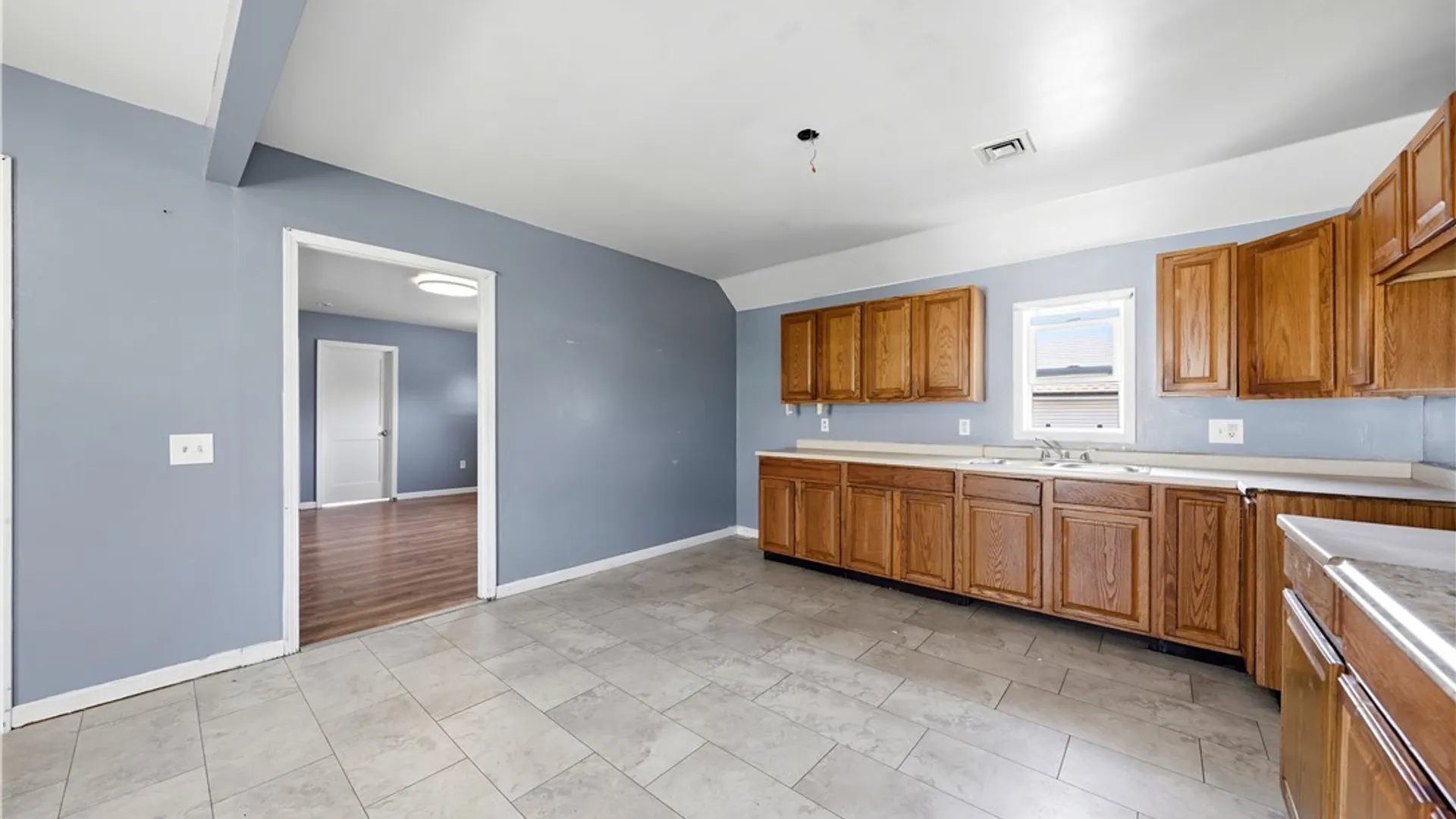 Property at 26 Caldwell Place, Lackawanna, NY 14218 37