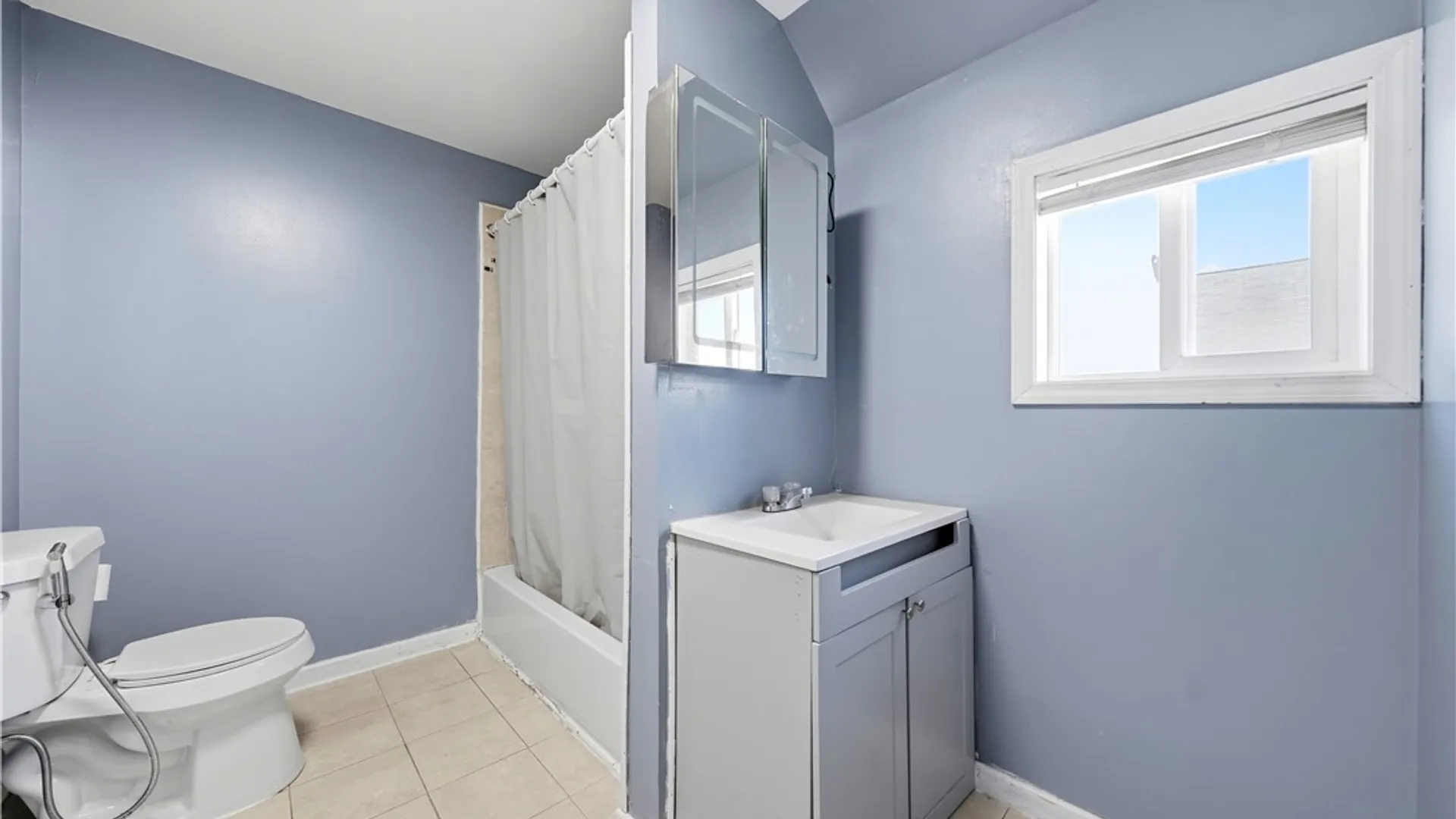 Property at 26 Caldwell Place, Lackawanna, NY 14218 24