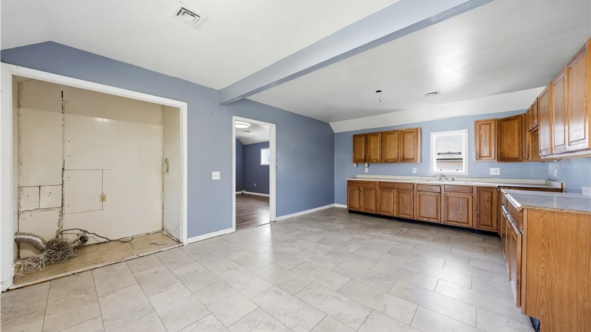 Property at 26 Caldwell Place, Lackawanna, NY 14218 29
