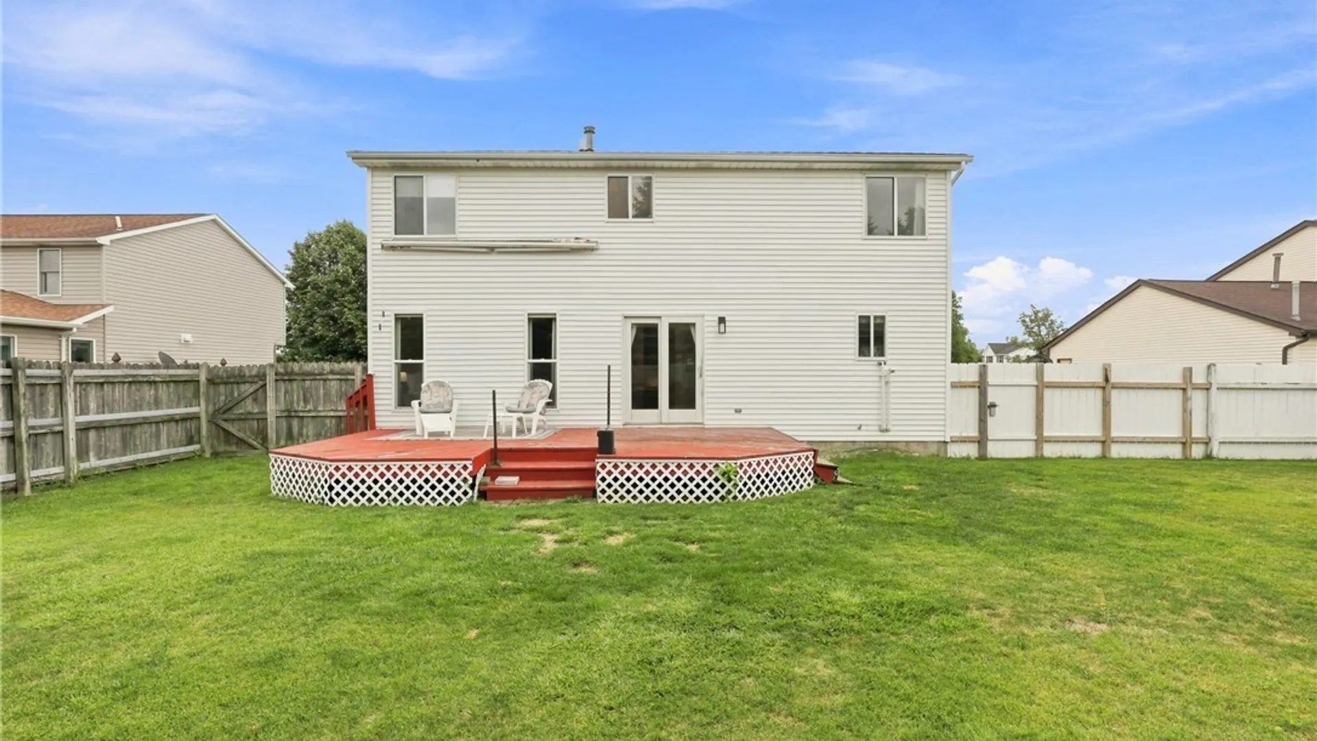 Property at 37 Country Place, Lancaster, NY 14086 39