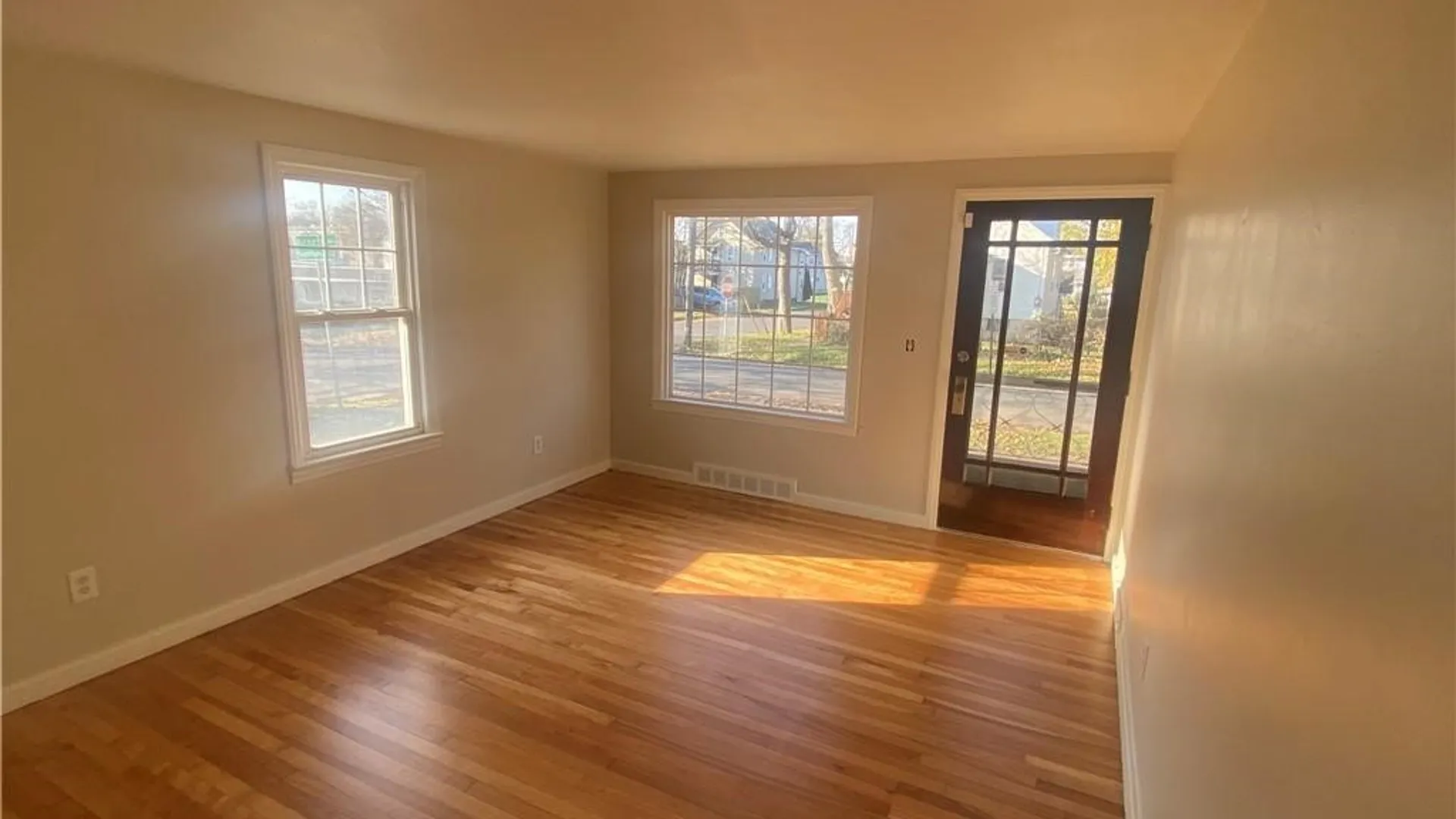 Property at 106 Hazelhurst Avenue, Syracuse, NY 13206 4