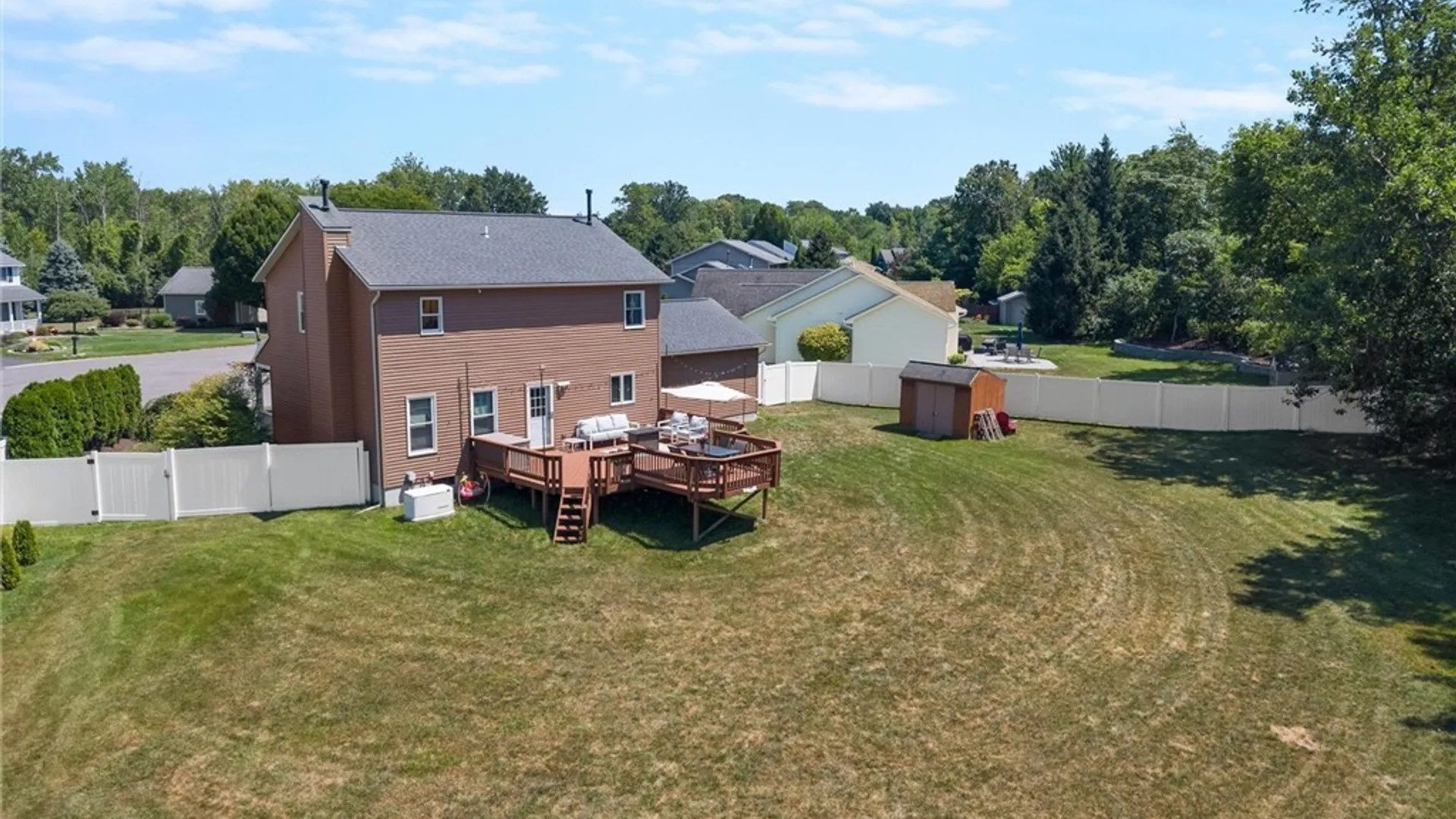 Property at 4325 Lazybrook Circle, Clay, NY 13088 39