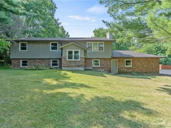 Property at 101 Saturn Drive, Syracuse, NY 13205