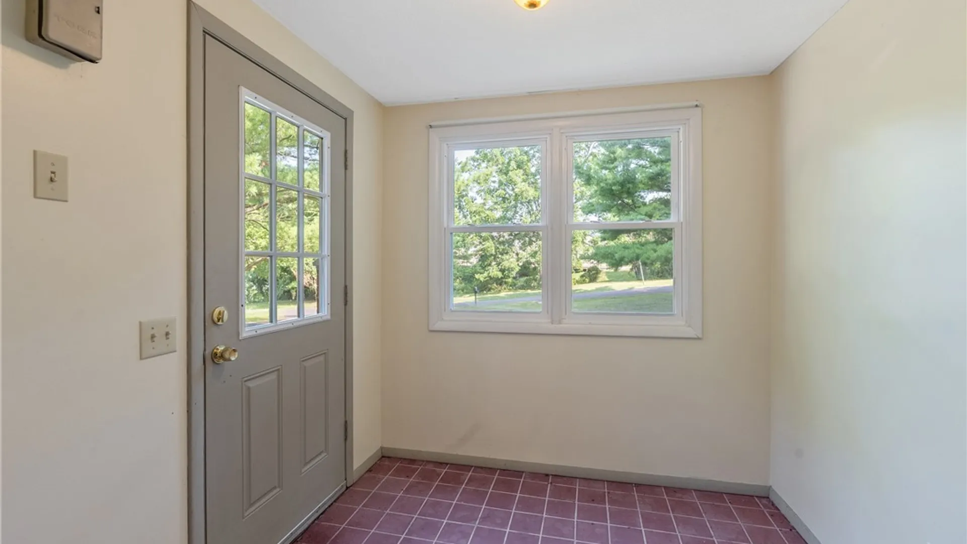 Property at 101 Saturn Drive, Syracuse, NY 13205 4