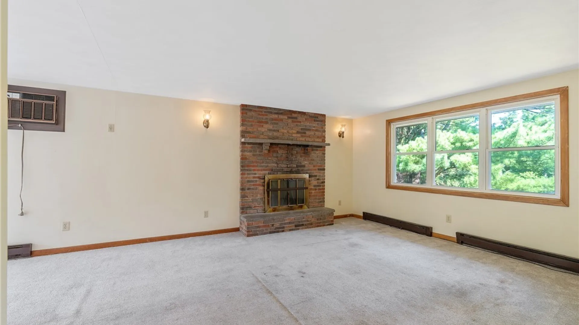 Property at 101 Saturn Drive, Syracuse, NY 13205 5