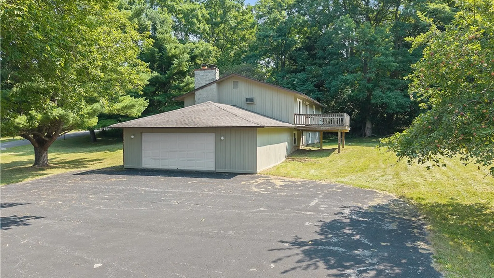 Property at 101 Saturn Drive, Syracuse, NY 13205 41