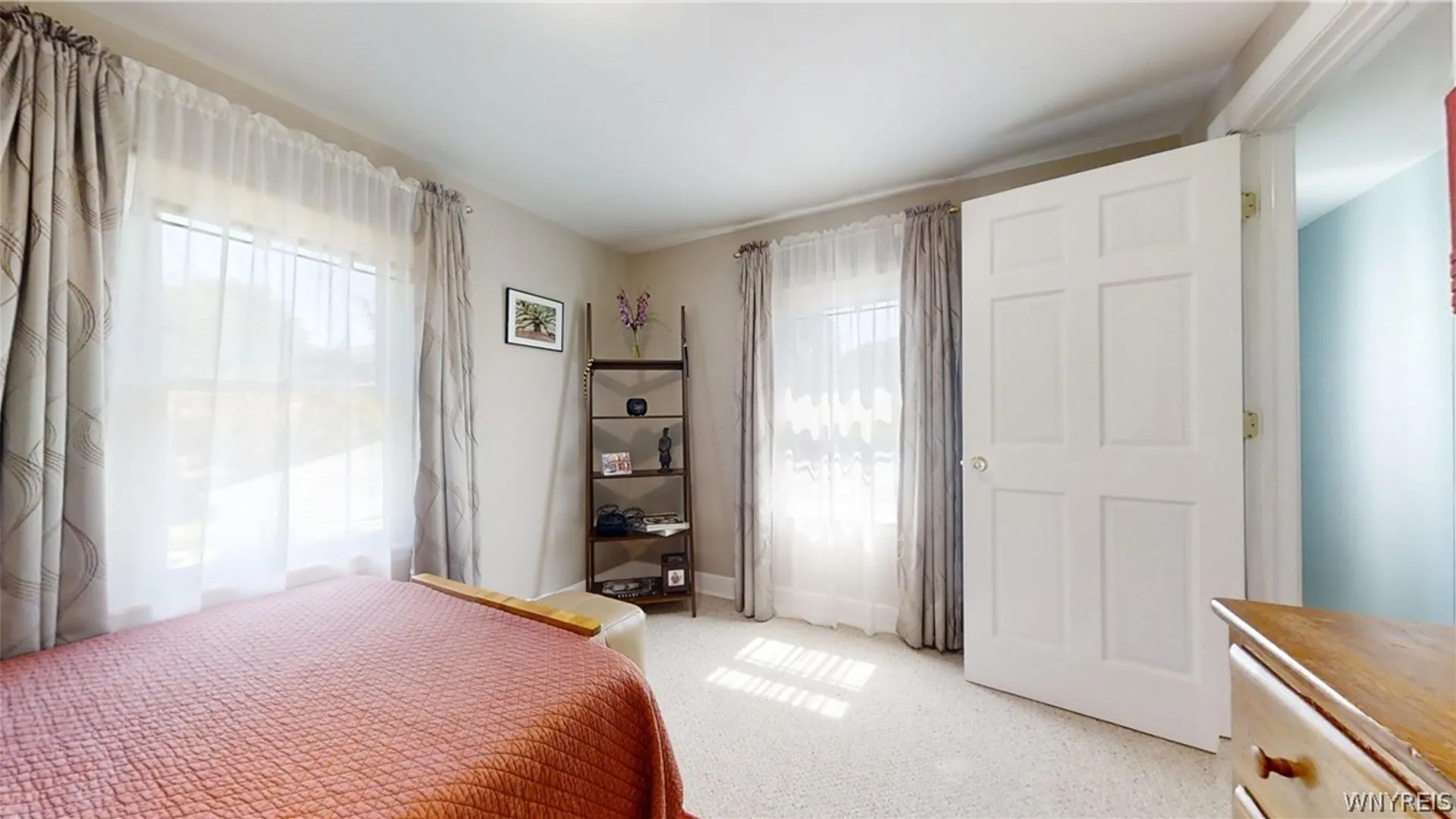 Property at 129 Hendricks Blvd, Amherst, NY 14226 25