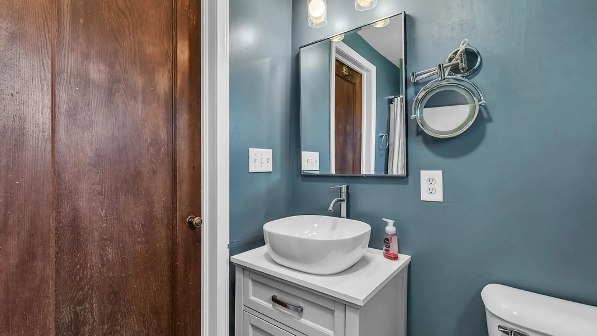 Property at 484 Walton Drive, Cheektowaga, NY 14225 21