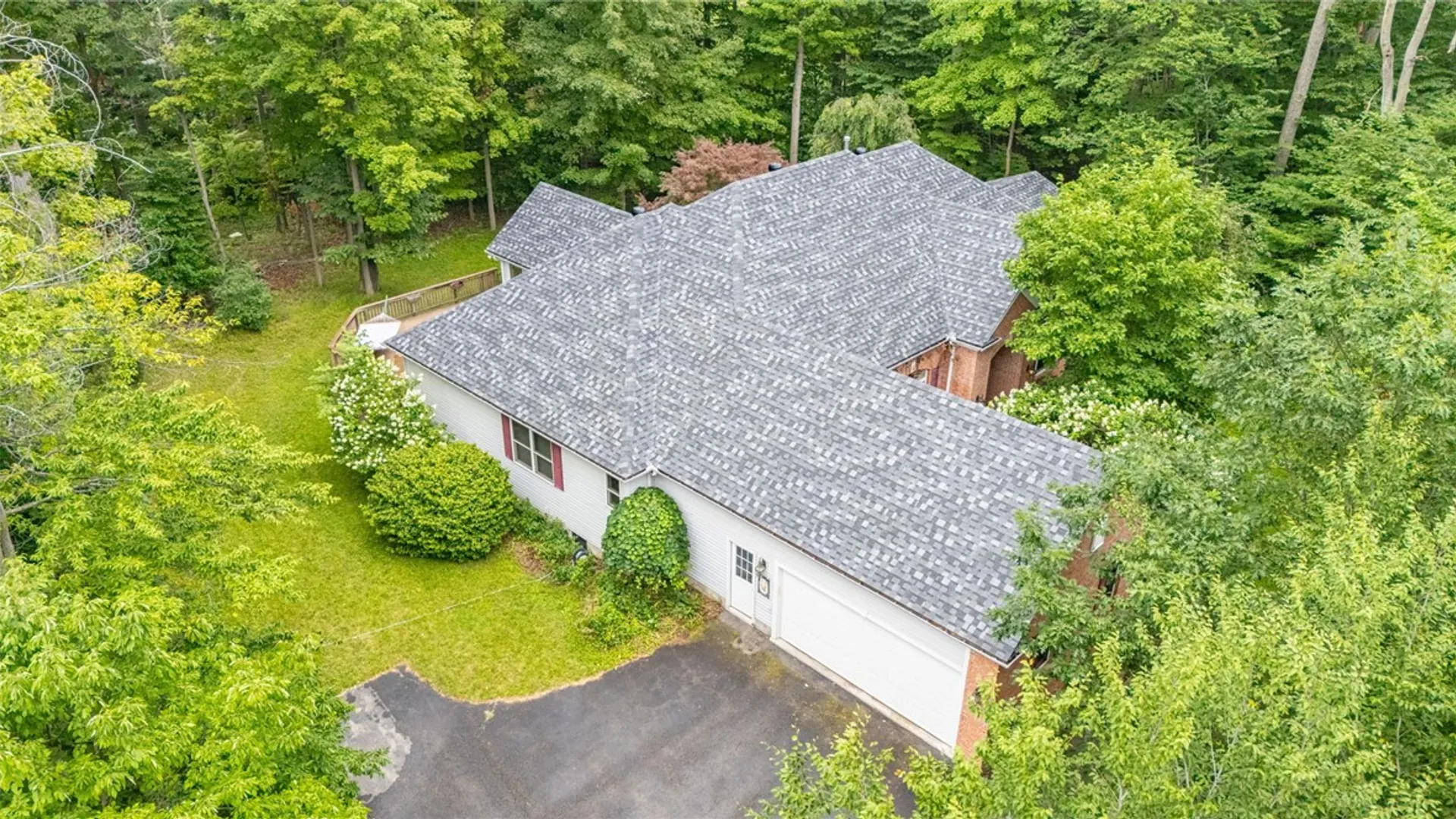 Property at 304 Belvista Drive, Penfield, NY 14625 45