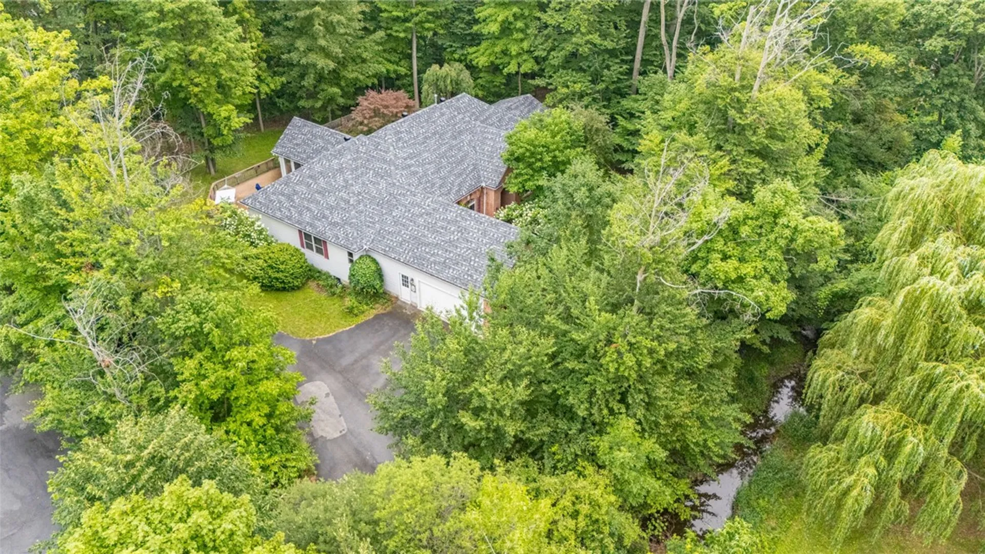 Property at 304 Belvista Drive, Penfield, NY 14625 43
