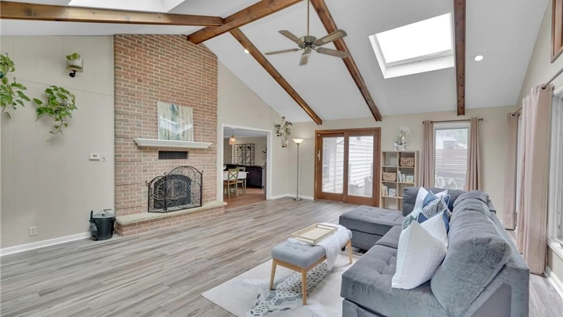 Property at 38 Sandhurst Lane, Amherst, NY 14221 12