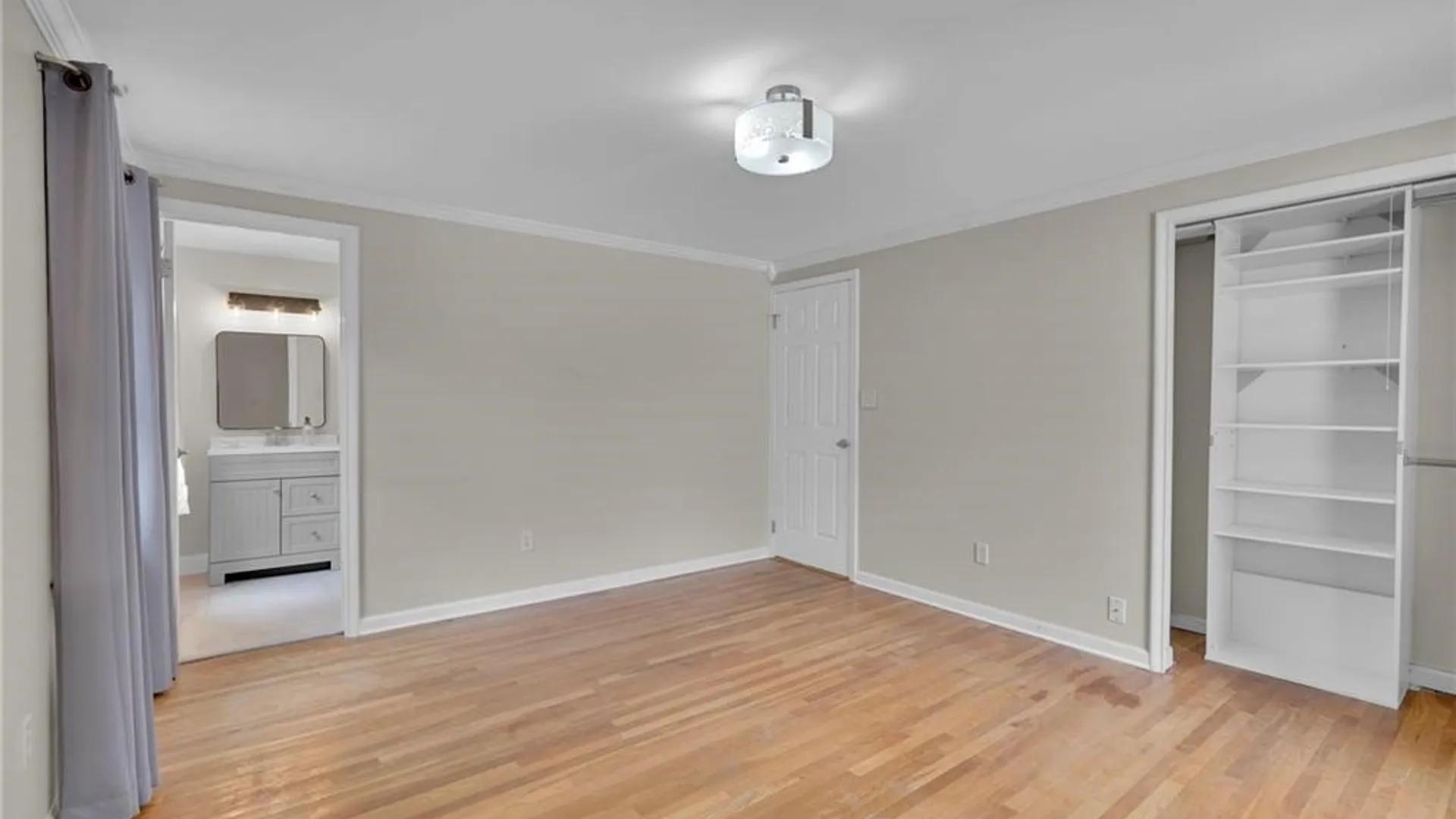 Property at 38 Sandhurst Lane, Amherst, NY 14221 25