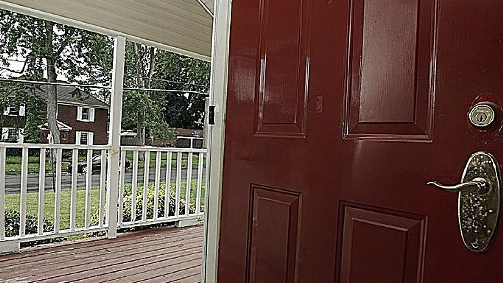 Property at 1124 Maple Avenue, Niagara Falls, NY 14305 4