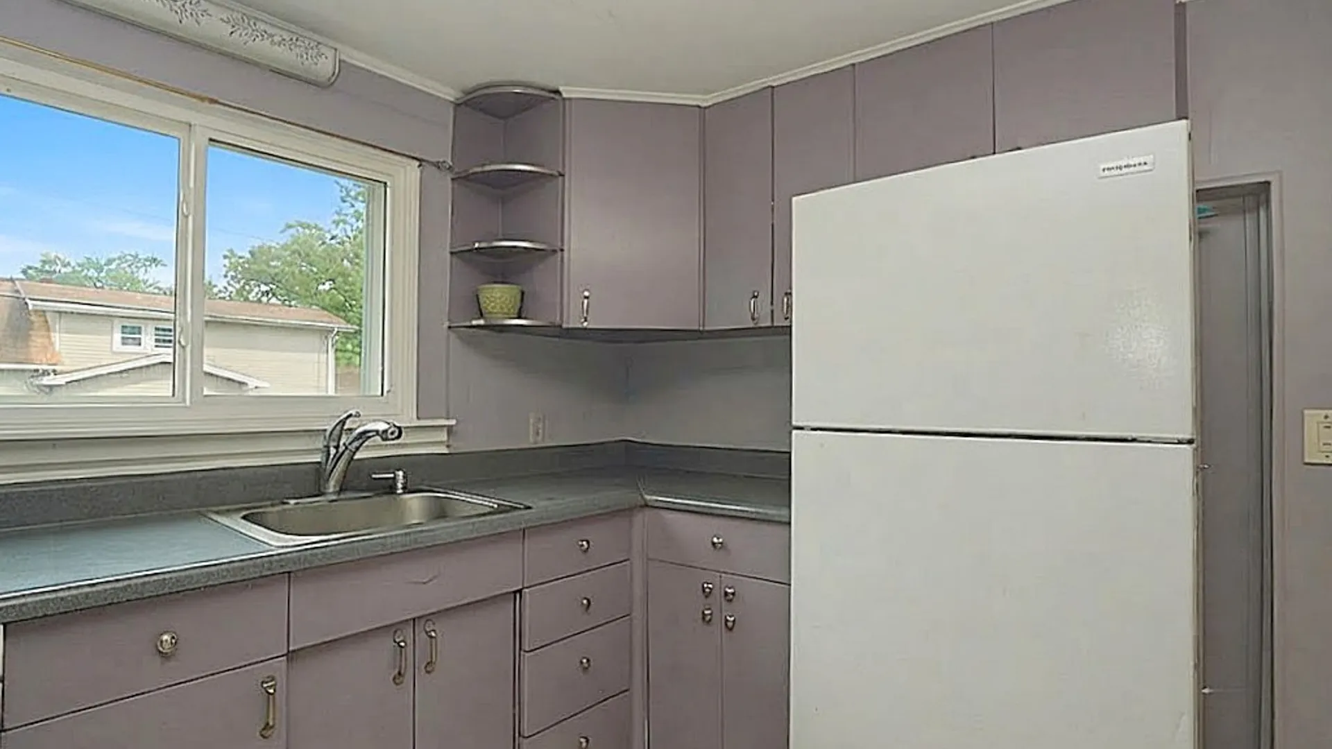 Property at 1124 Maple Avenue, Niagara Falls, NY 14305 14