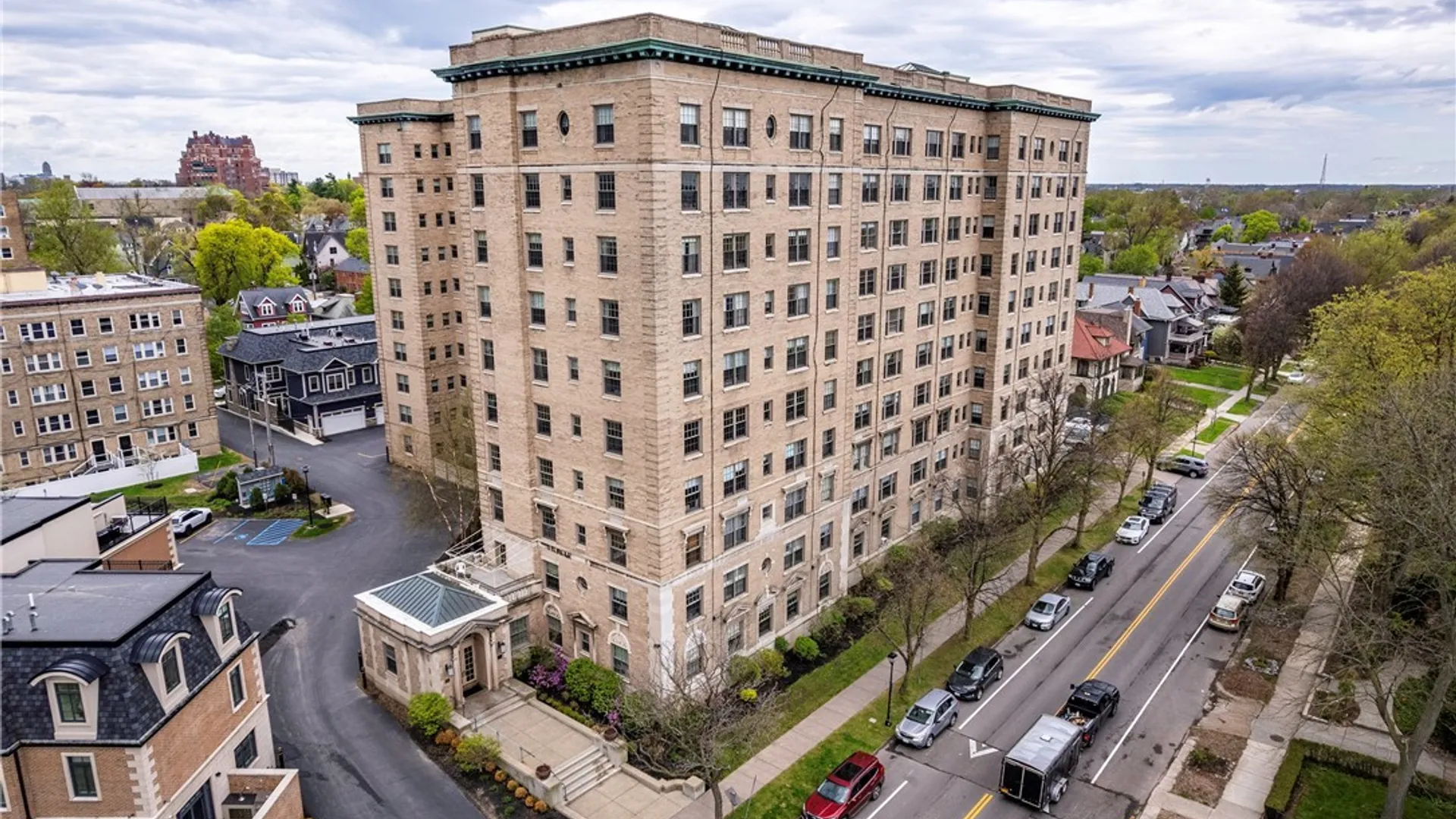 Property at 33 Gates Circle, Buffalo, NY 14209 33