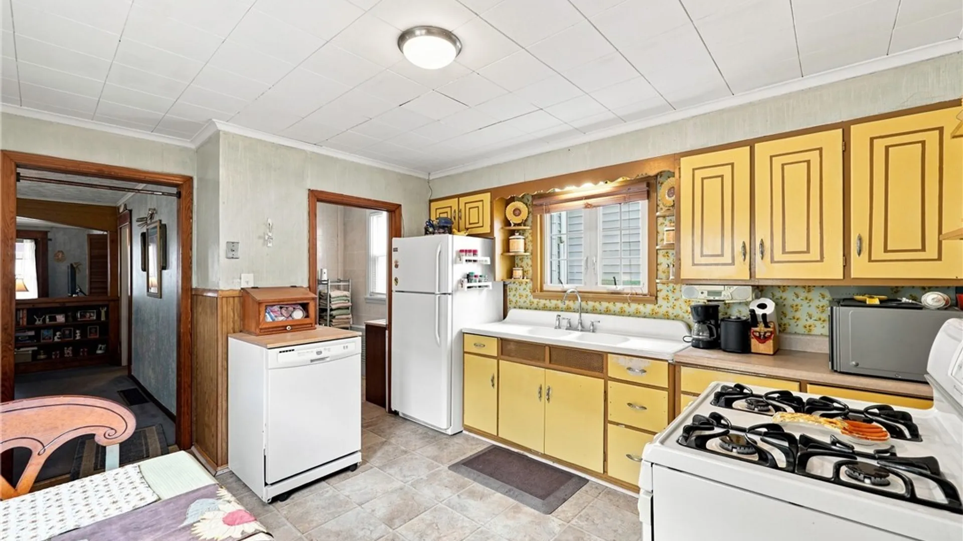 Property at 46 Dempster Street, Buffalo, NY 14206 11