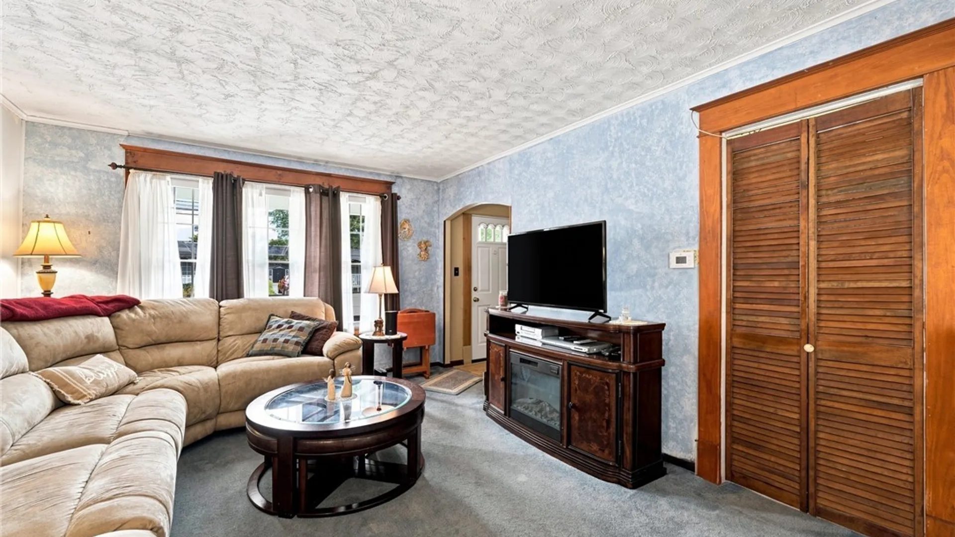 Property at 46 Dempster Street, Buffalo, NY 14206 6
