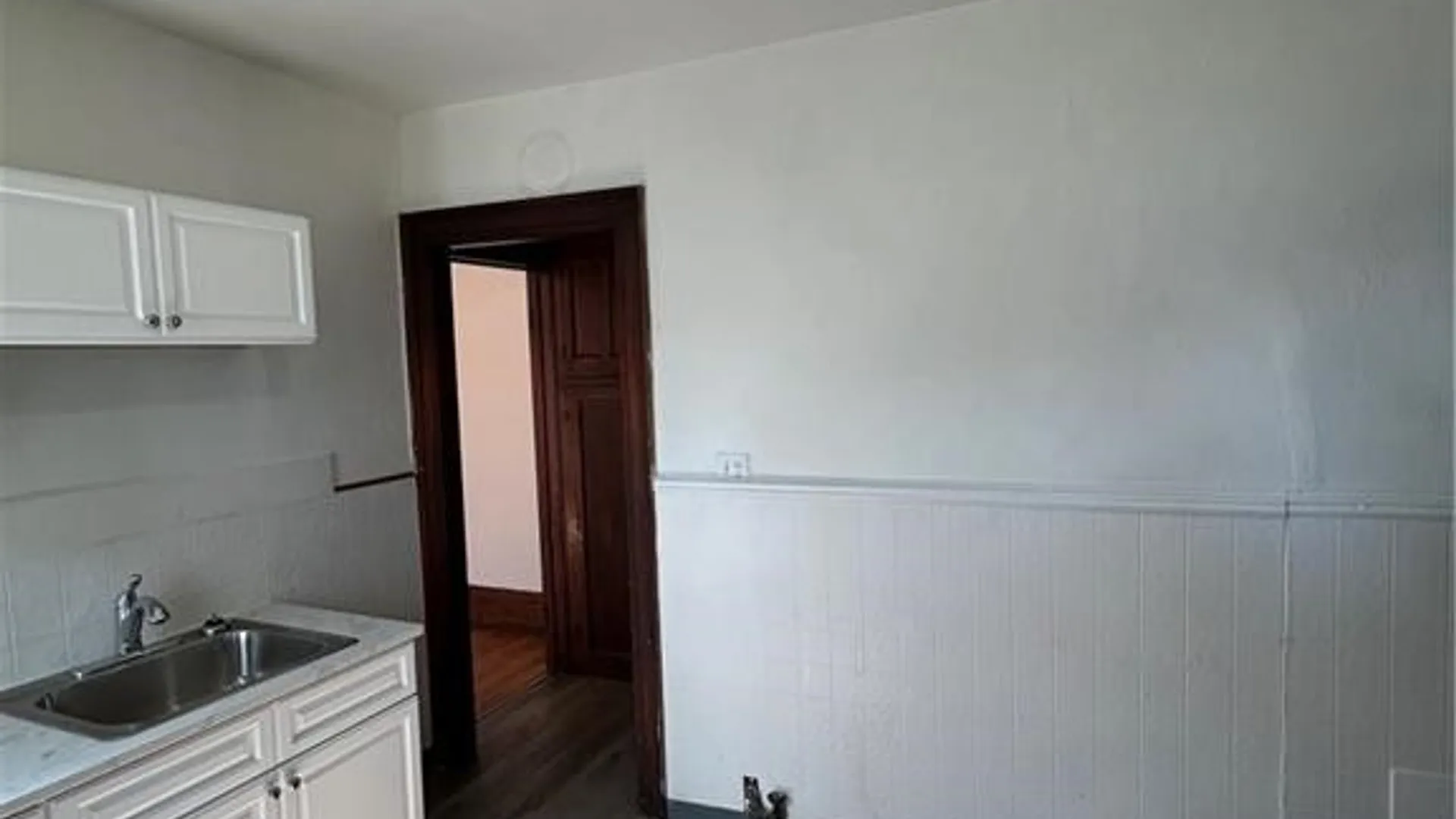 Property at 352 Auburn Avenue, Buffalo, NY 14213 18