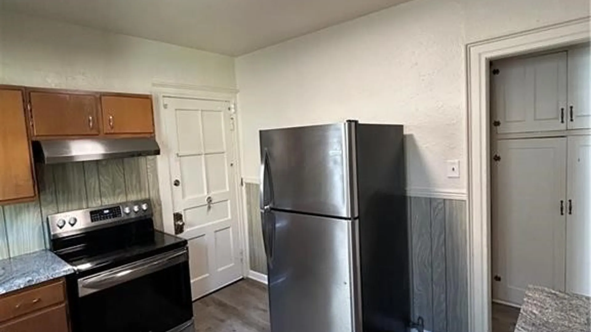 Property at 352 Auburn Avenue, Buffalo, NY 14213 24