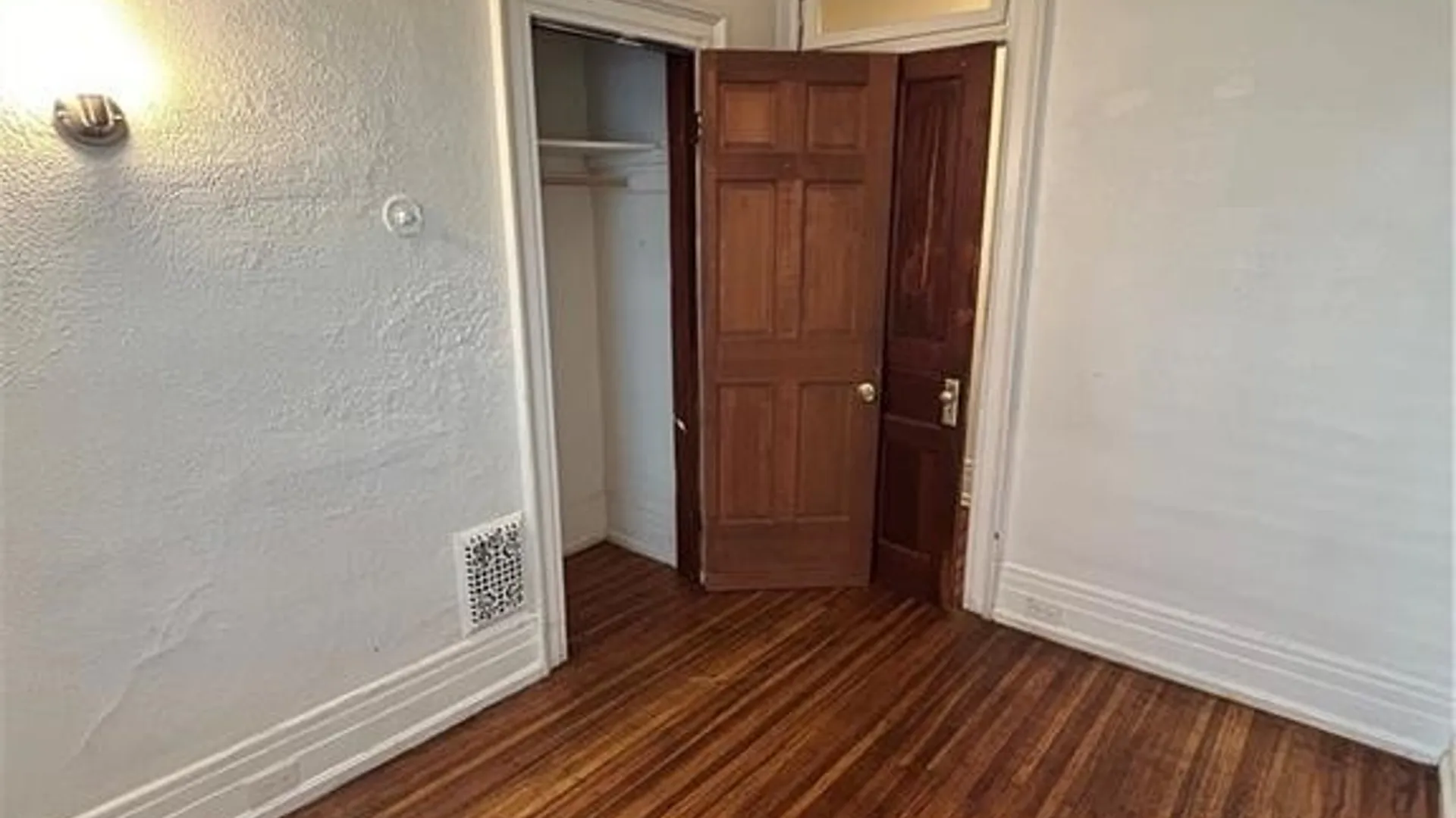 Property at 352 Auburn Avenue, Buffalo, NY 14213 31