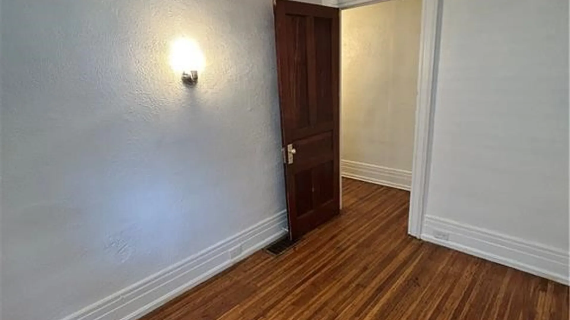 Property at 352 Auburn Avenue, Buffalo, NY 14213 33