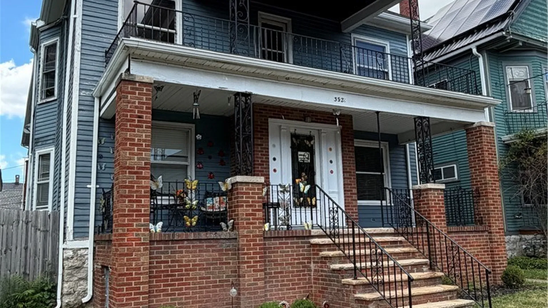 Property at 352 Auburn Avenue, Buffalo, NY 14213 3