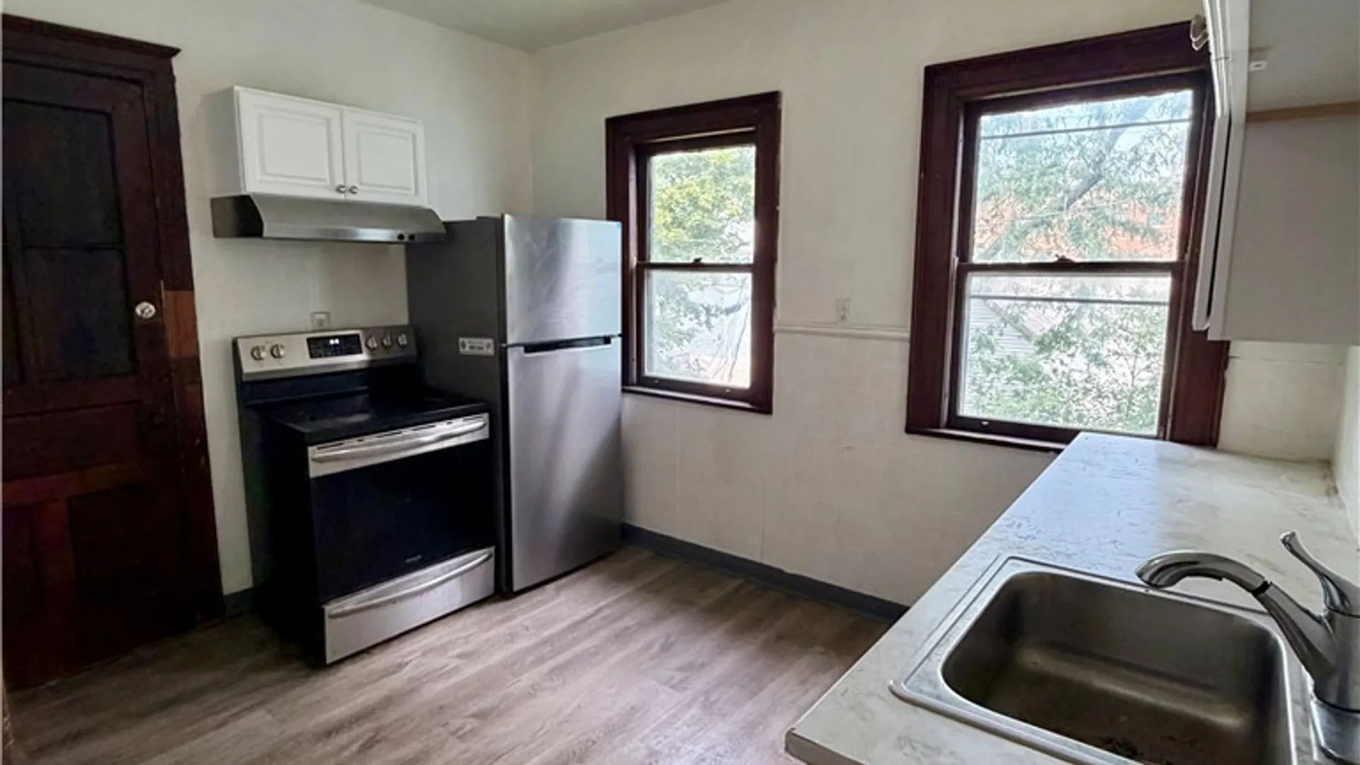 Property at 352 Auburn Avenue, Buffalo, NY 14213 45