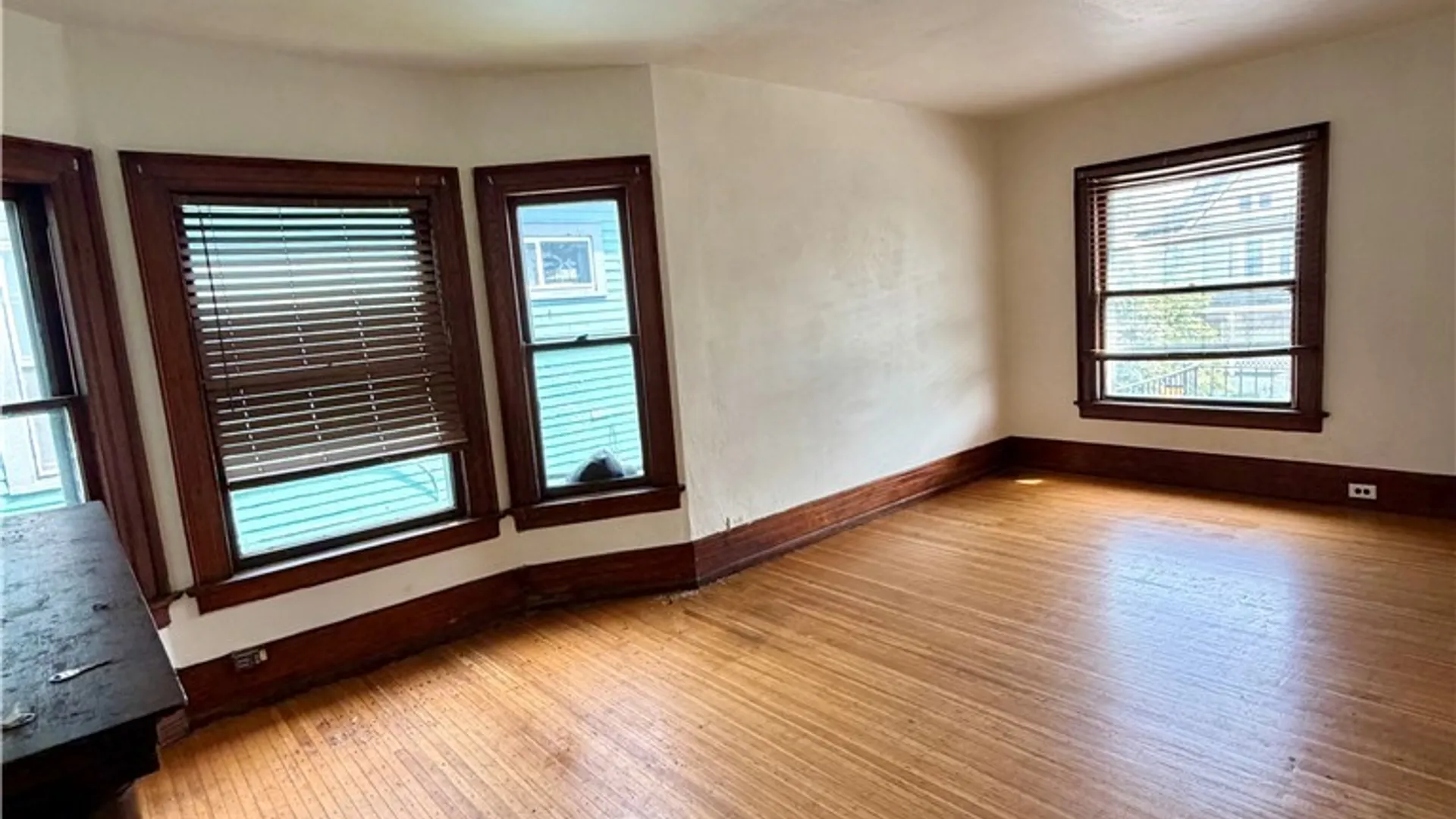 Property at 352 Auburn Avenue, Buffalo, NY 14213 40