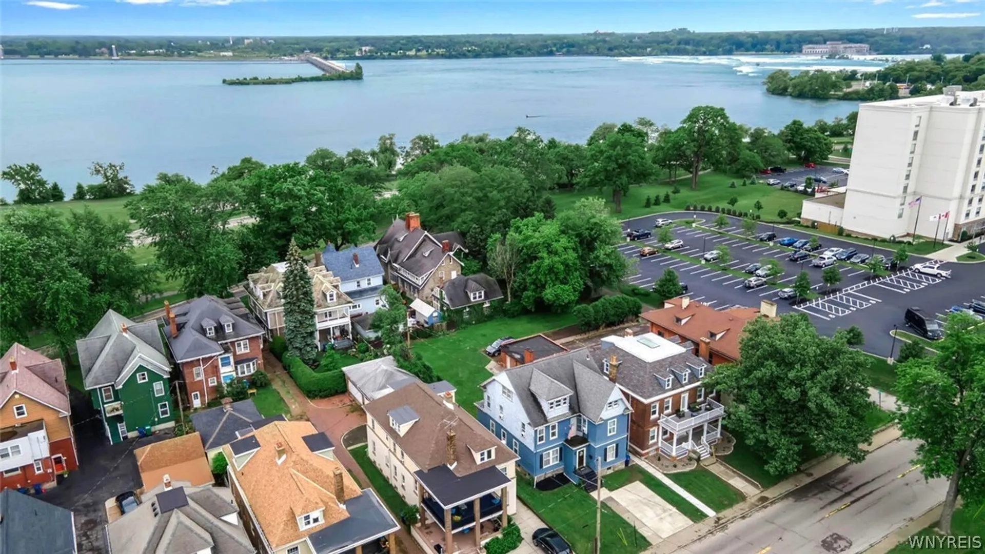 Property at 531 Buffalo Avenue, Niagara Falls, NY 14303 3