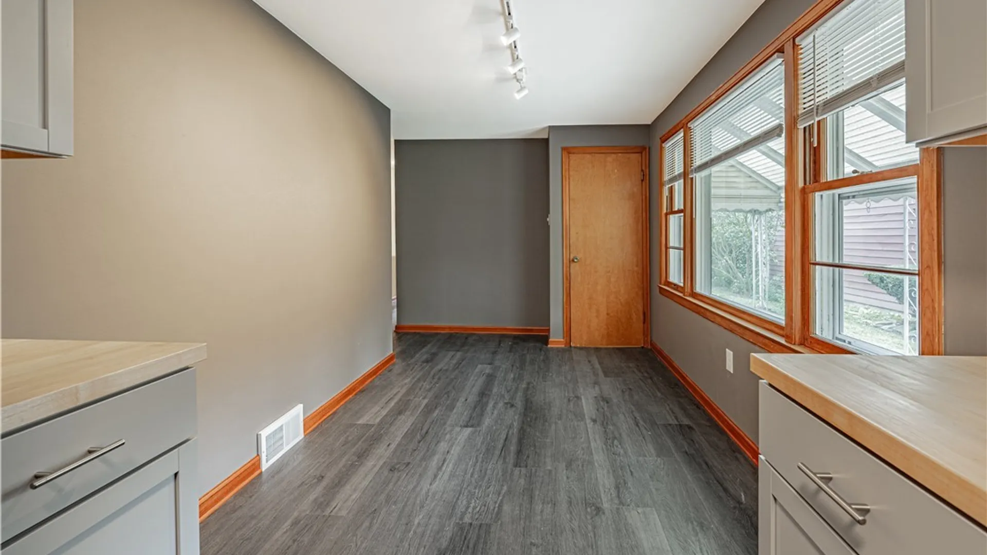 Property at 807 Maple Avenue, Niagara Falls, NY 14305 21