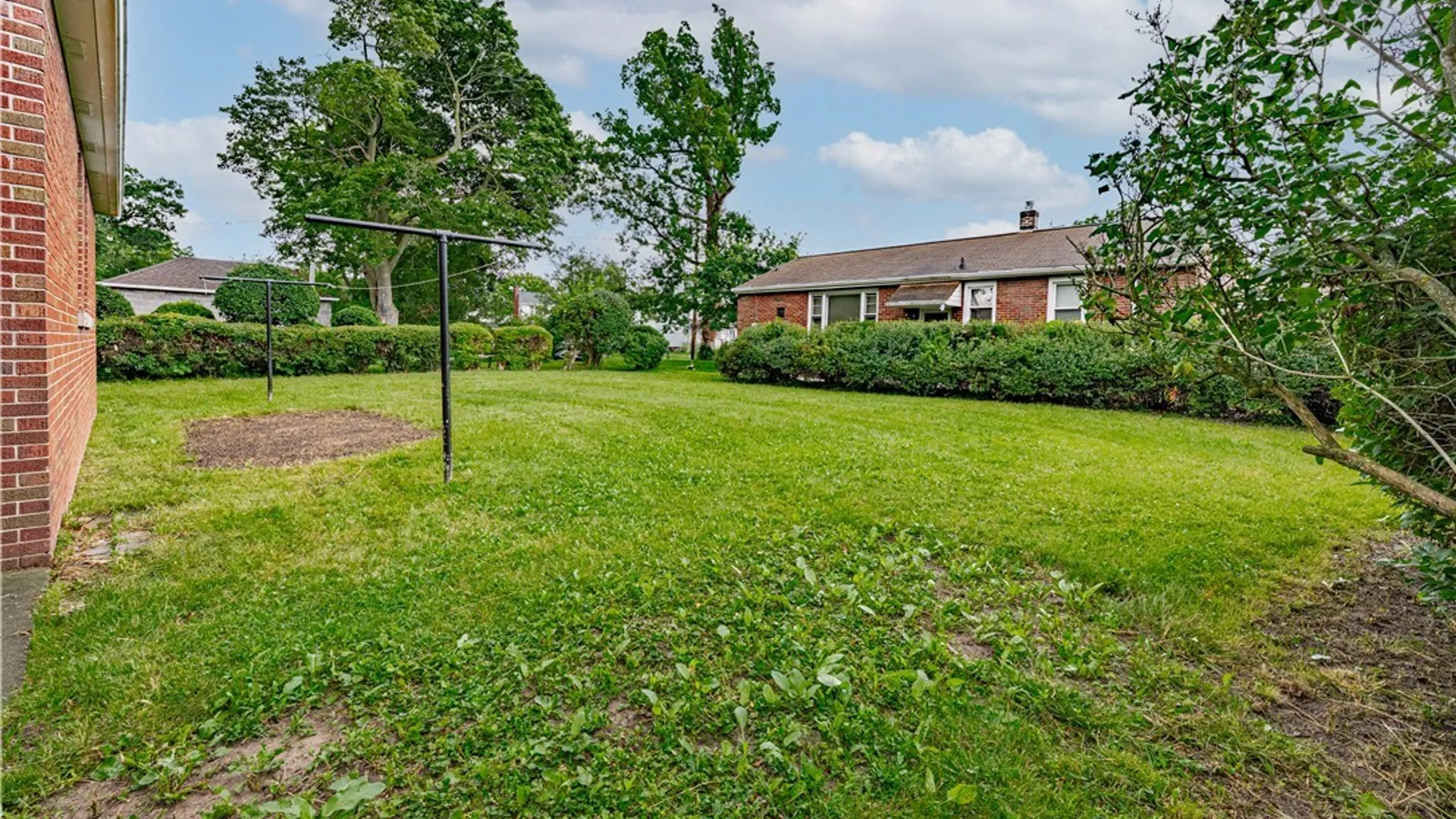 Property at 807 Maple Avenue, Niagara Falls, NY 14305 40