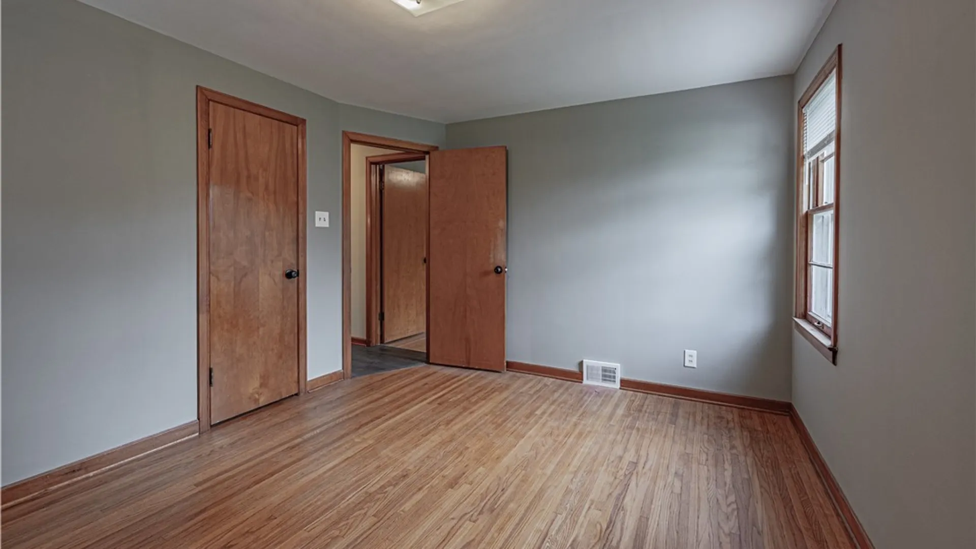 Property at 807 Maple Avenue, Niagara Falls, NY 14305 34