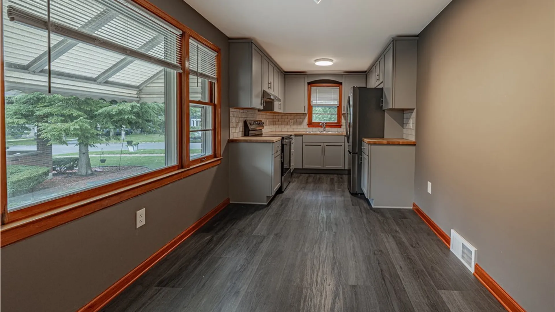 Property at 807 Maple Avenue, Niagara Falls, NY 14305 20