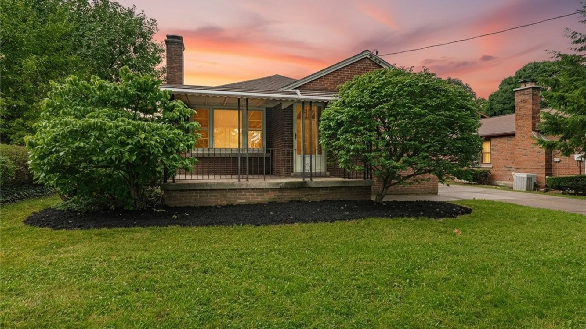 Property at 807 Maple Avenue, Niagara Falls, NY 14305 3